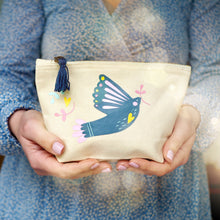 Load image into Gallery viewer, Bird Of Peace Bag Kit - ONLY 5 LEFT
